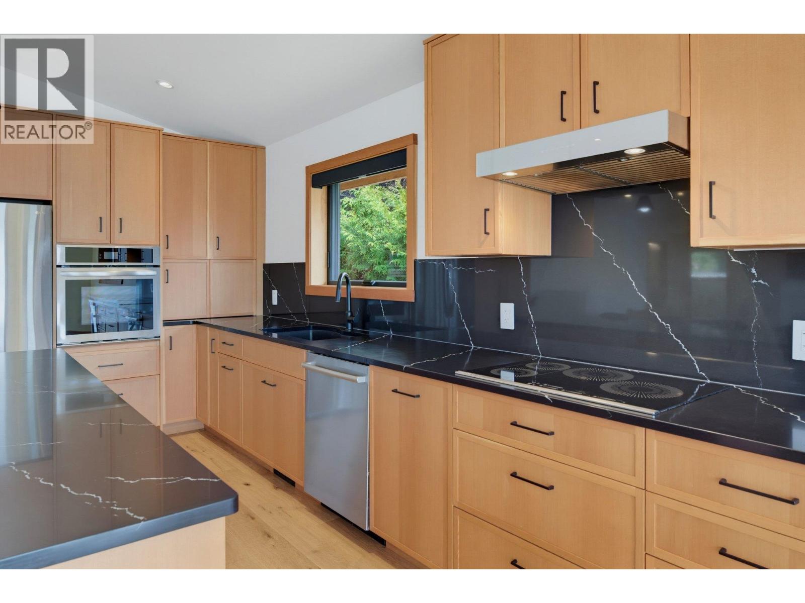 Photo of 479 MONTAGUE PARK ROAD 28