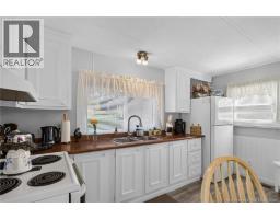 49 Tulip Drive, photo 5