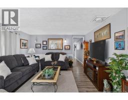 49 Tulip Drive, photo 6