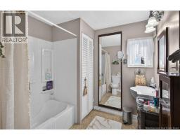 49 Tulip Drive, photo 7