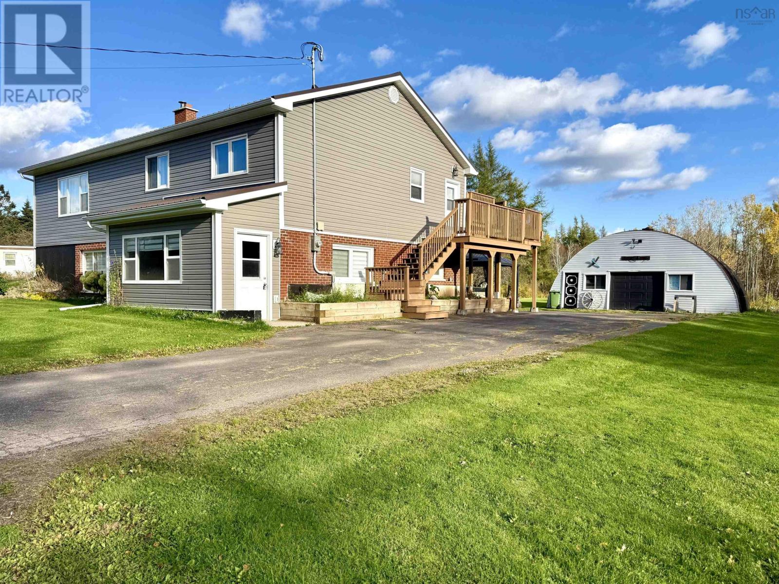 636 Macdonald Road - 1