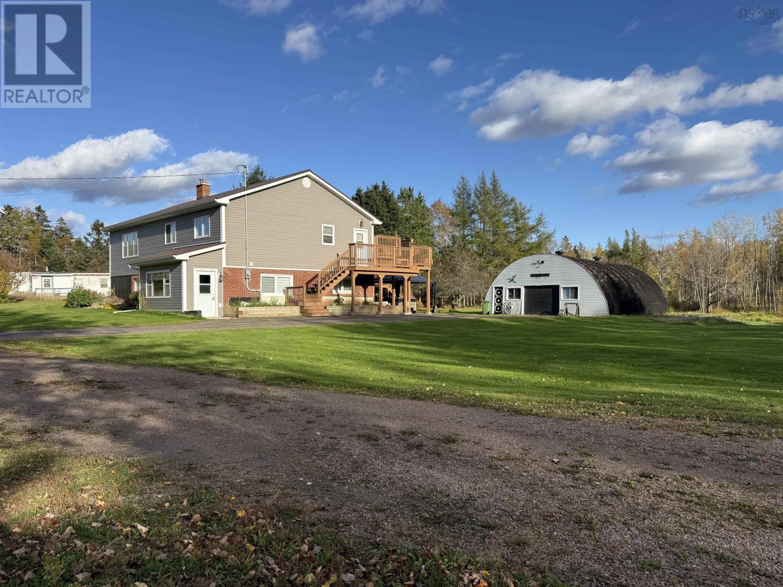636 Macdonald Road - 50