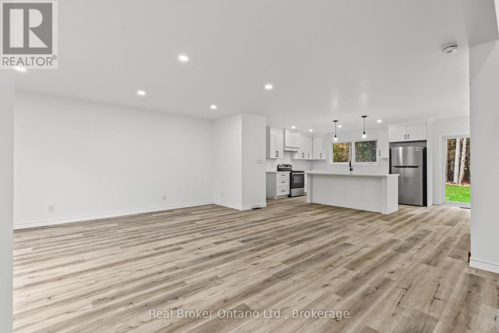155 Canrobert Street — photo 12