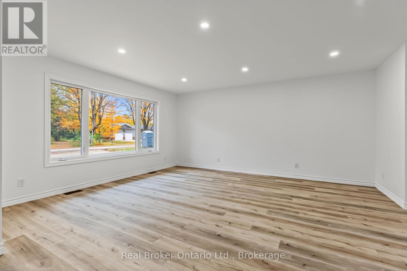 155 Canrobert Street — photo 13