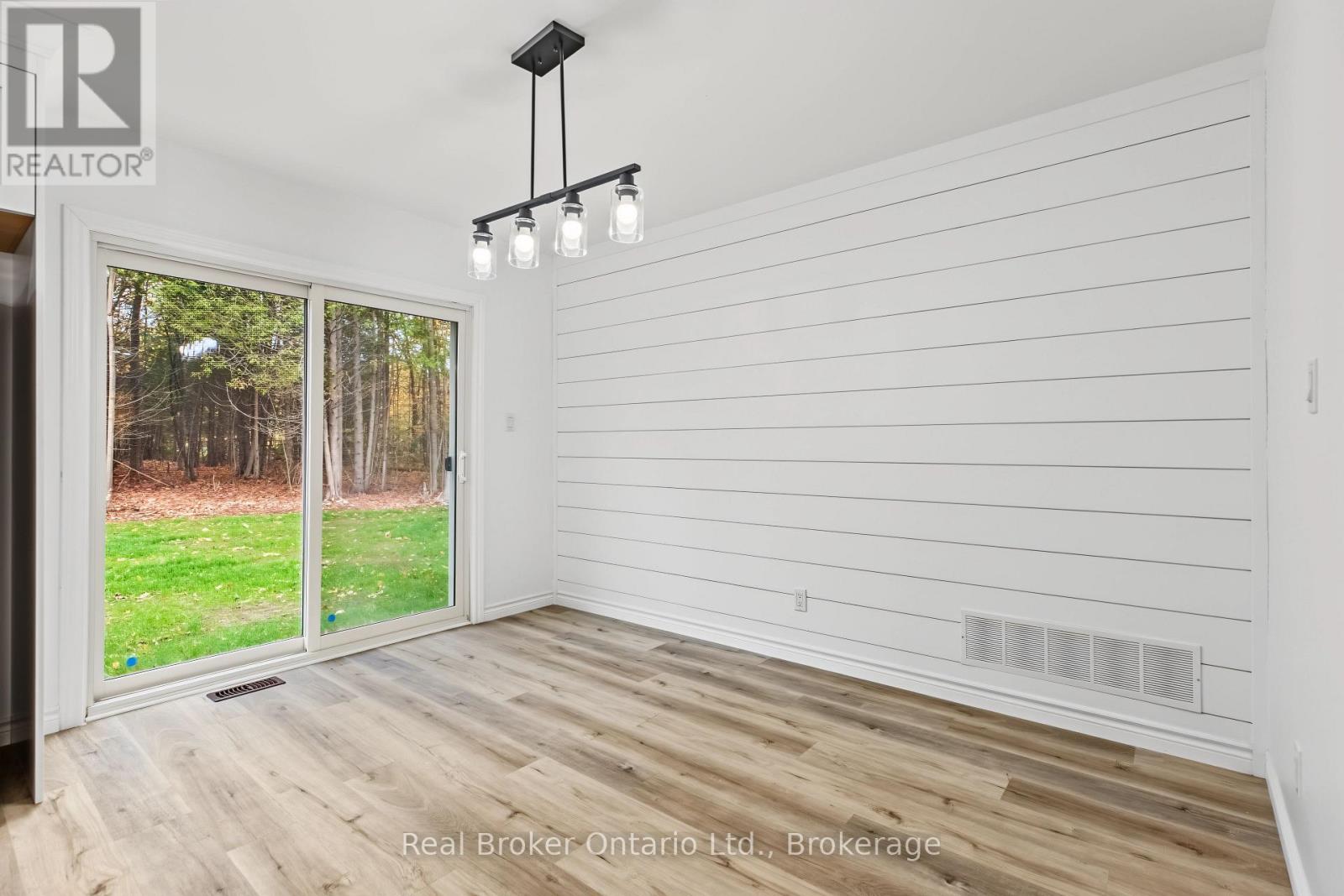 155 Canrobert Street — photo 24
