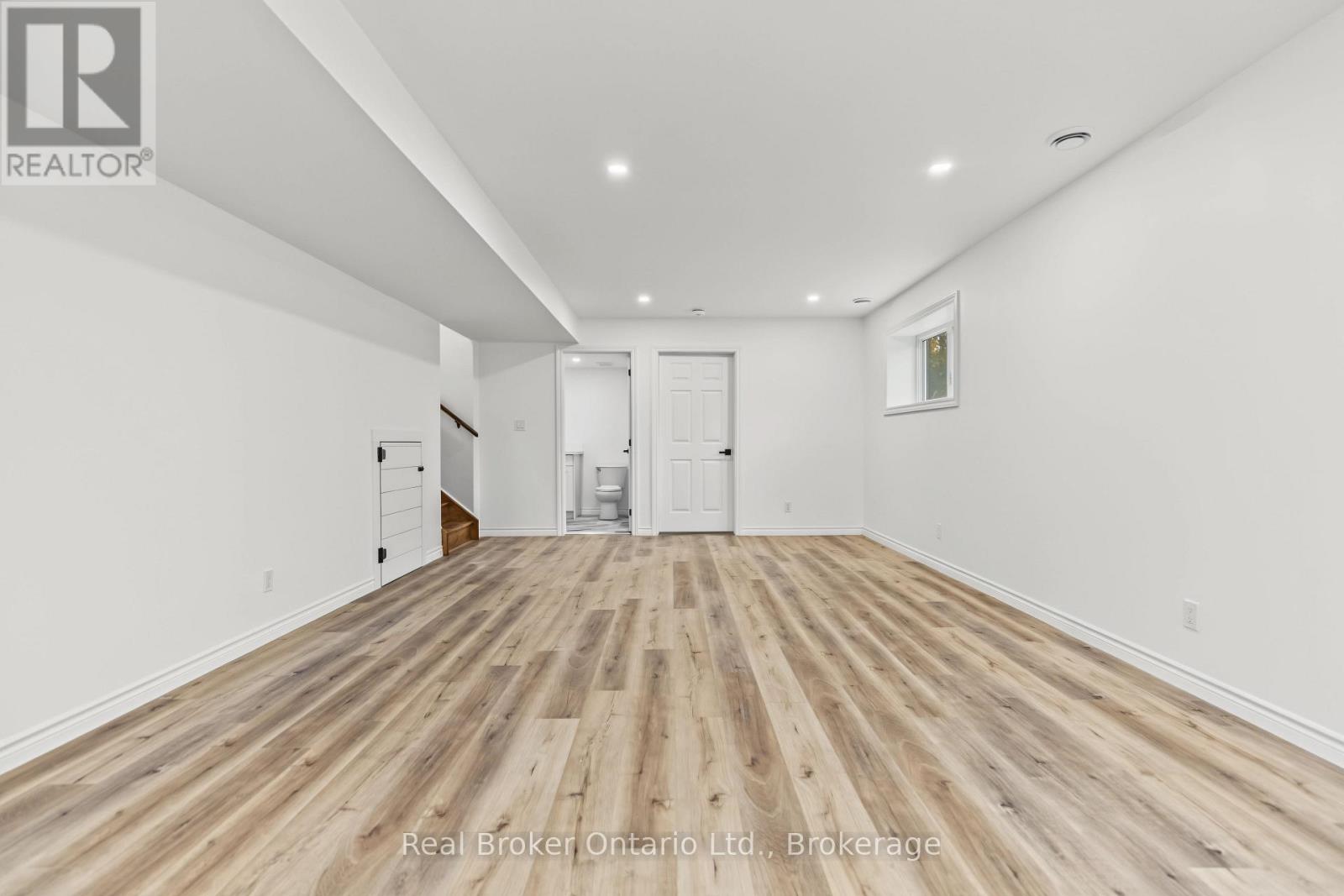 155 Canrobert Street — photo 37