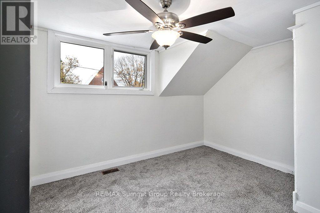 151 Main Street East — photo 16