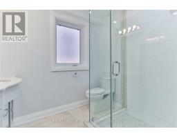 2nd Fl - 880 College Street, Toronto, ON M6H1A3 Photo 9