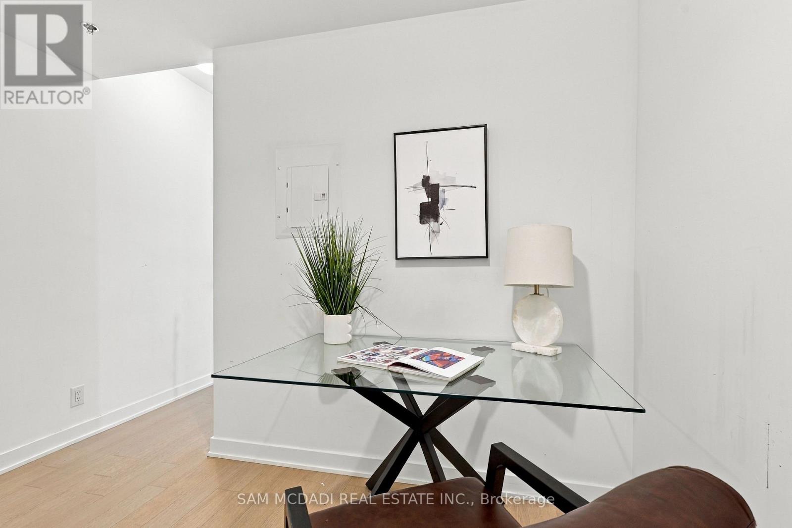 TH27- 15 Beverley Street, Toronto, ON photo 19