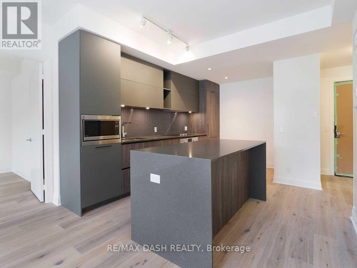 151 Avenue Road — photo 13