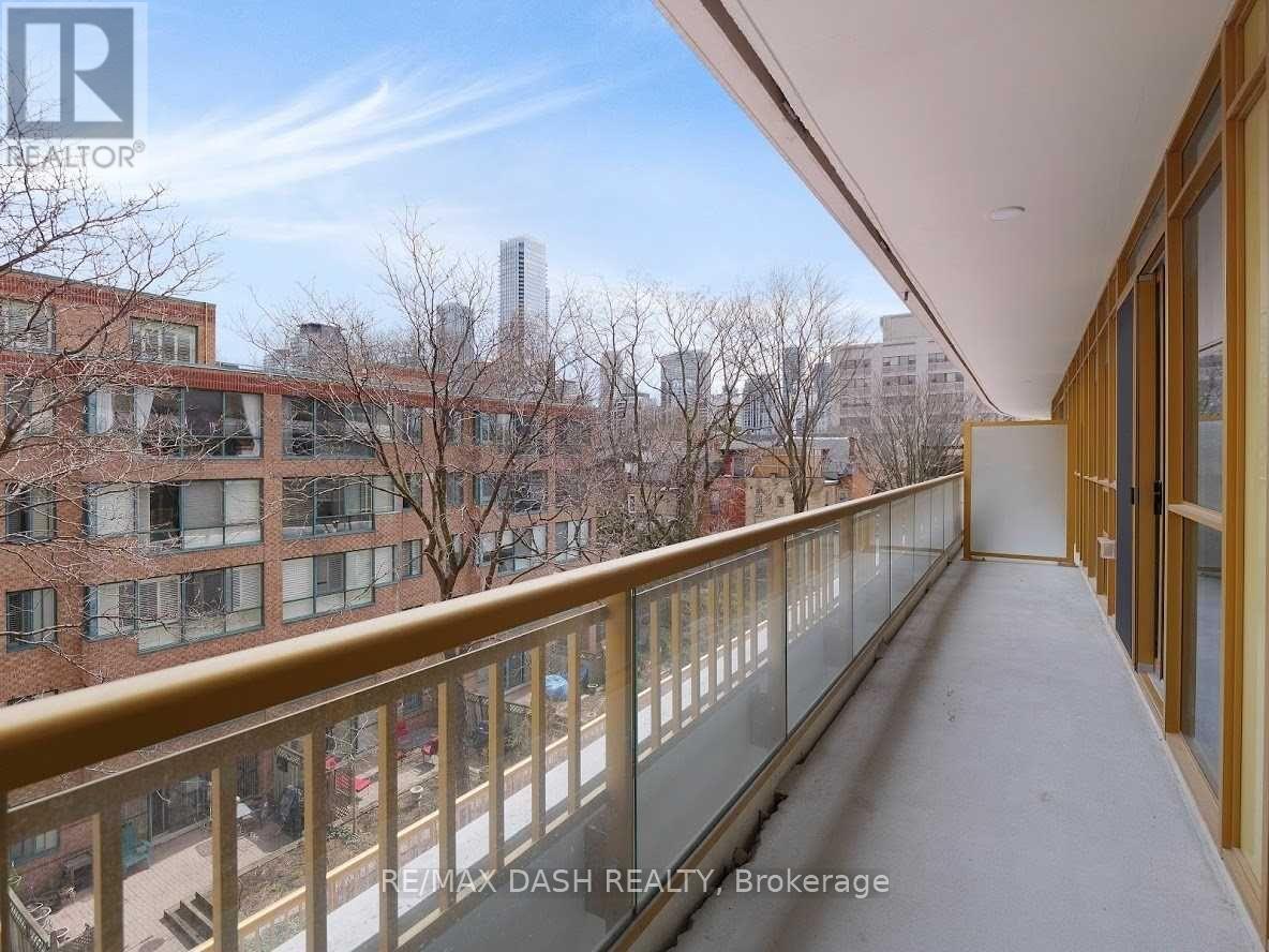 151 Avenue Road — photo 16