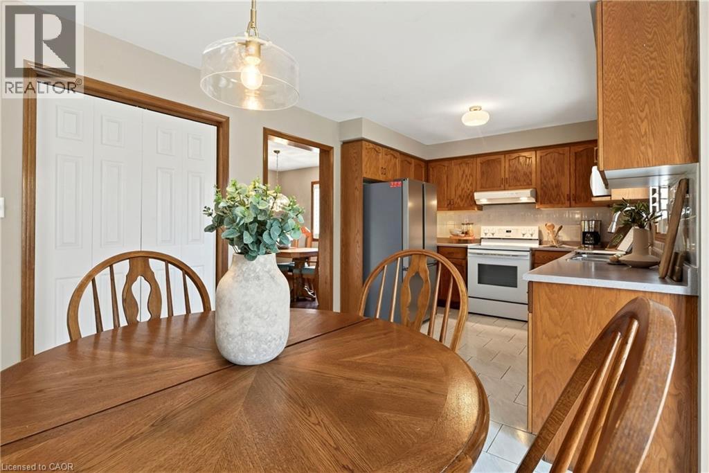 53 BASTILLE Street - 24
