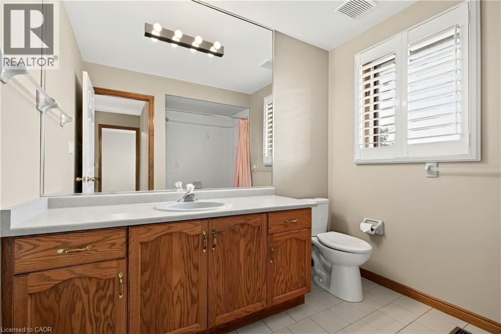 53 BASTILLE Street - 47