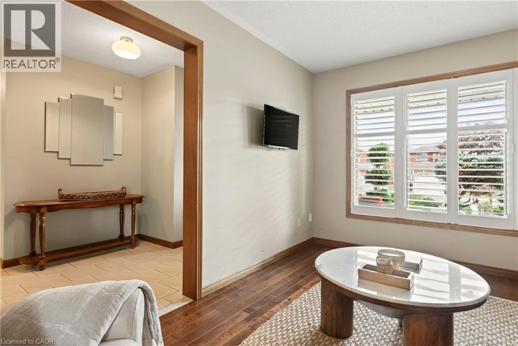 53 BASTILLE Street - 11