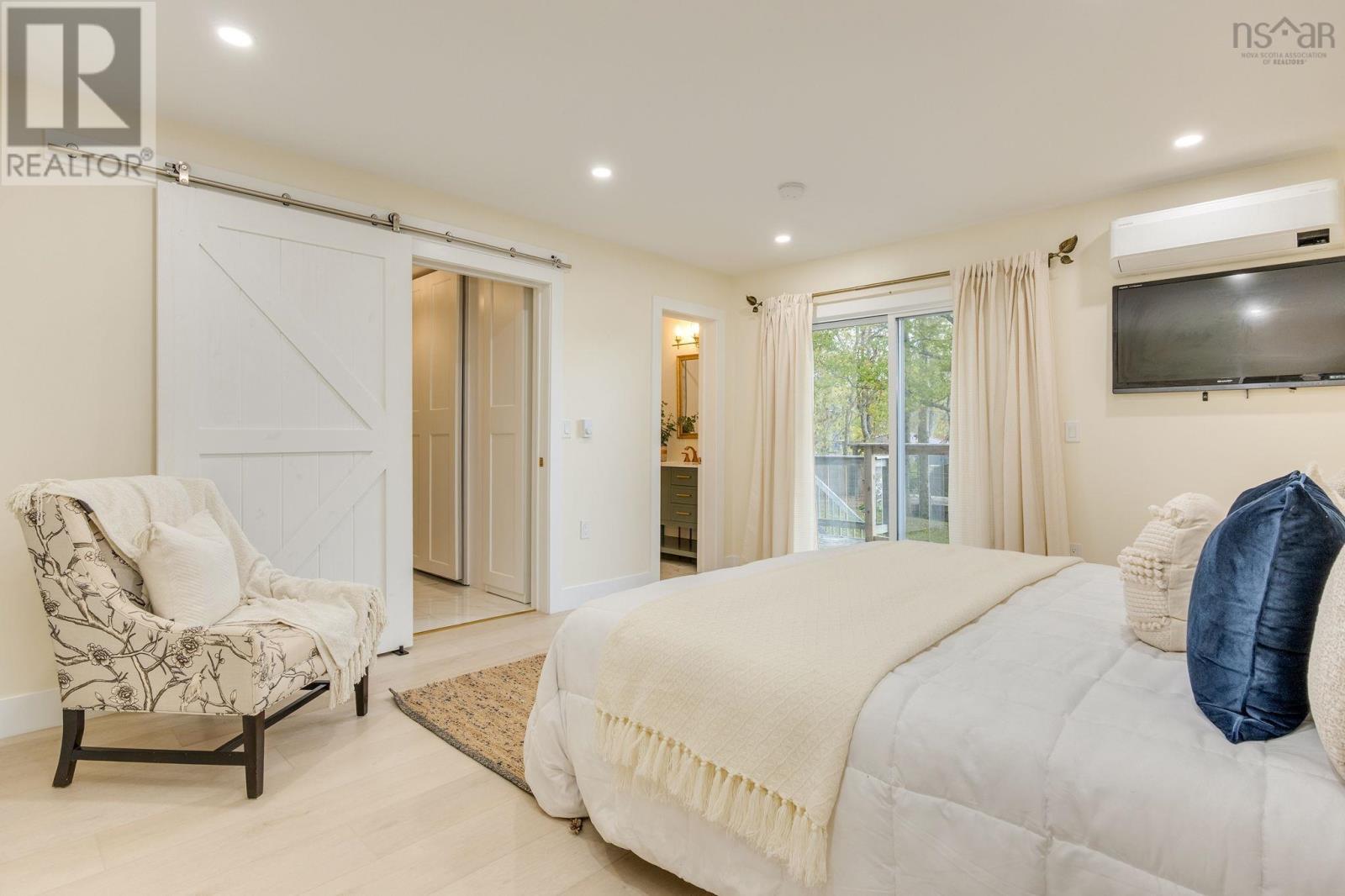 9 Piggott Lake Rd - 19