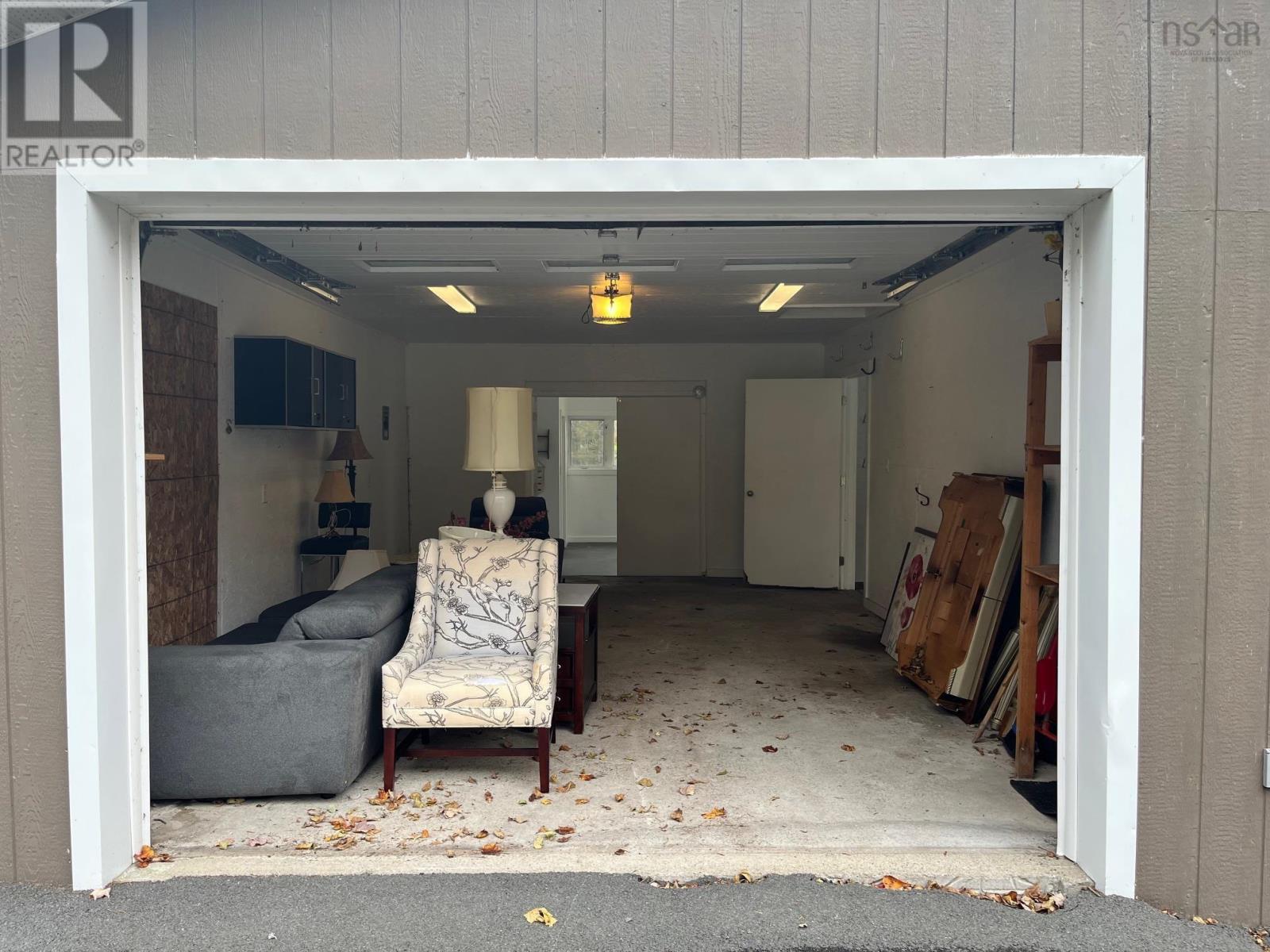 9 Piggott Lake Rd - 33