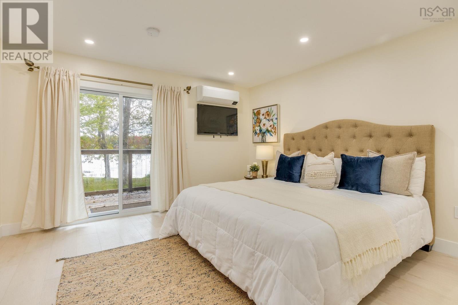 9 Piggott Lake Rd - 18