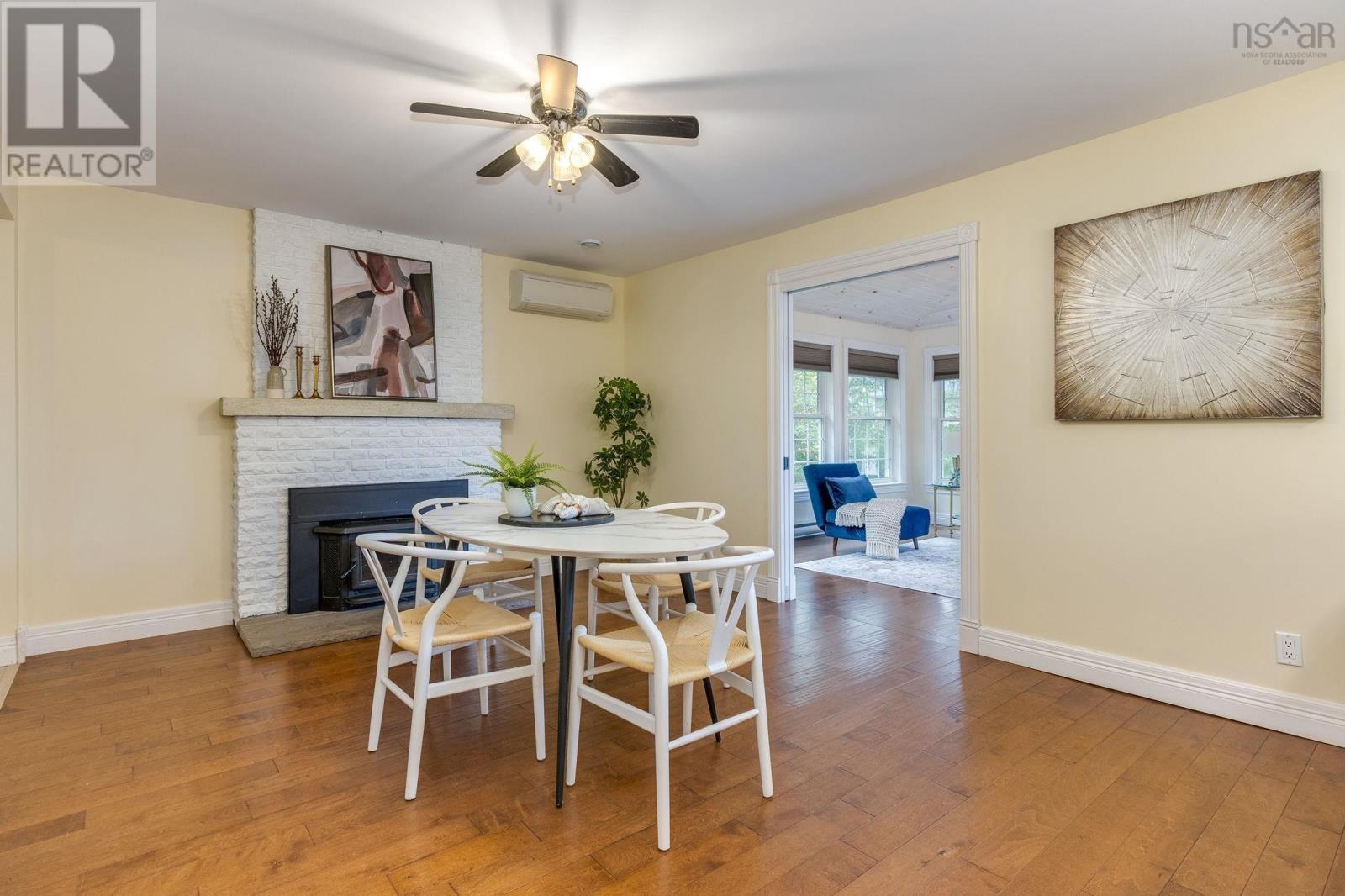 9 Piggott Lake Rd - 9