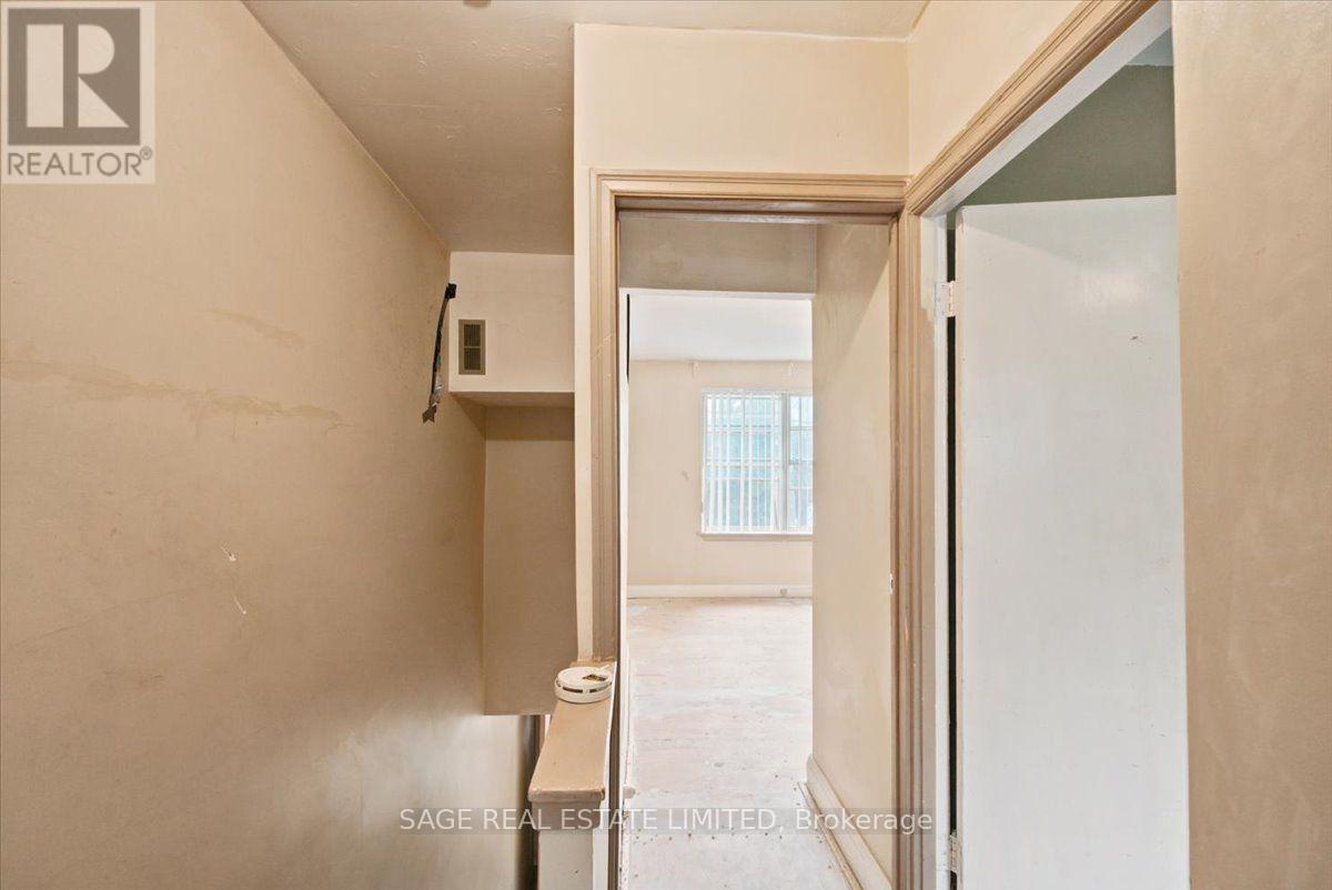 12 Khedive Avenue — photo 14