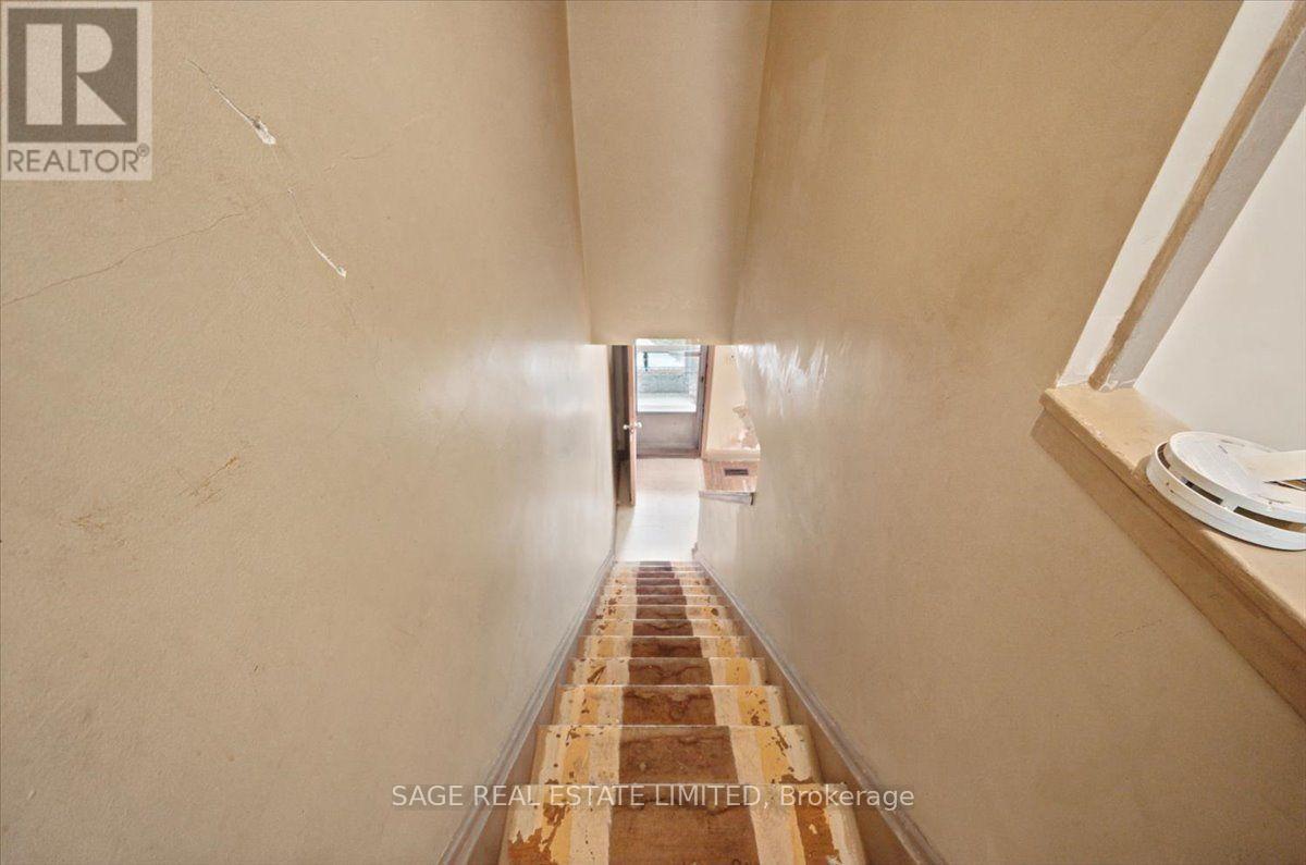12 Khedive Avenue — photo 28