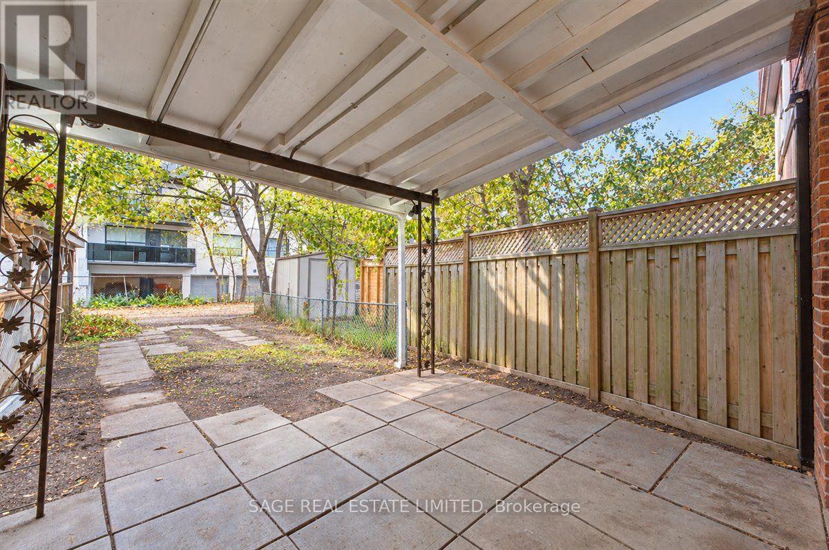 12 Khedive Avenue — photo 23
