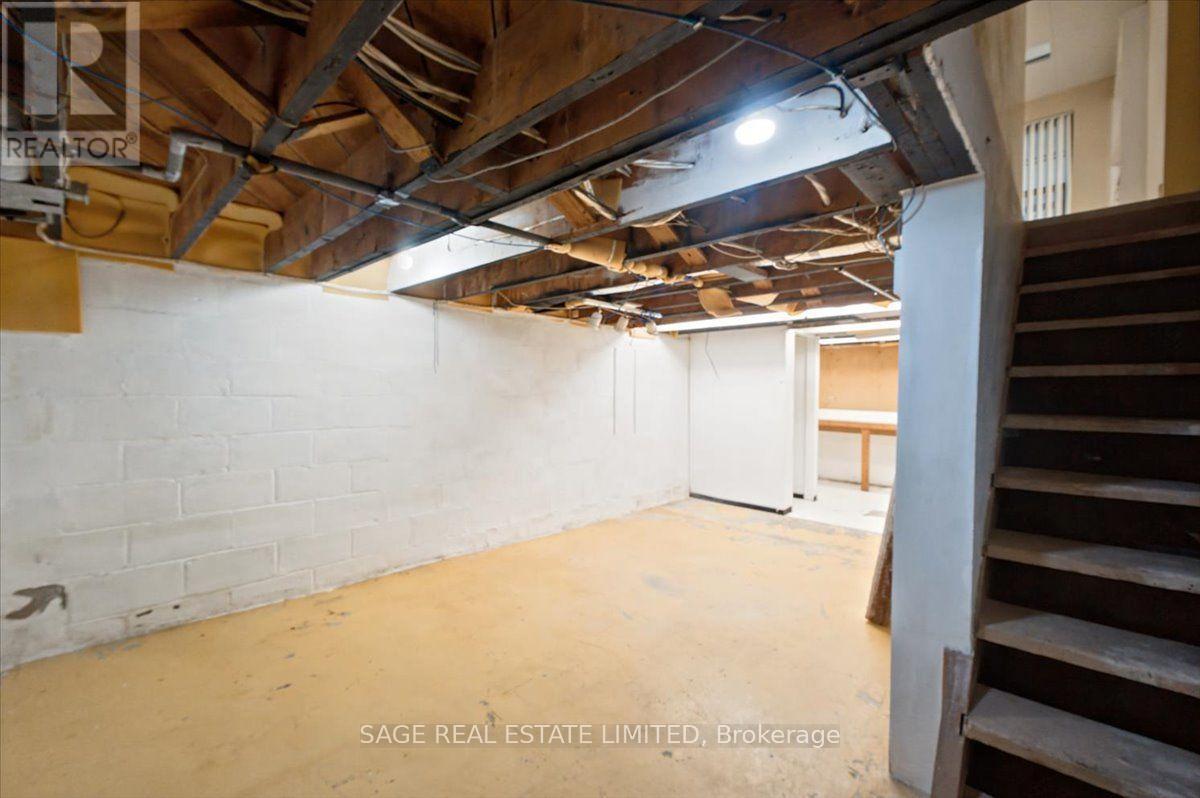 12 Khedive Avenue — photo 30