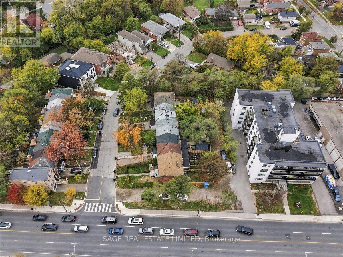 12 Khedive Avenue — photo 40