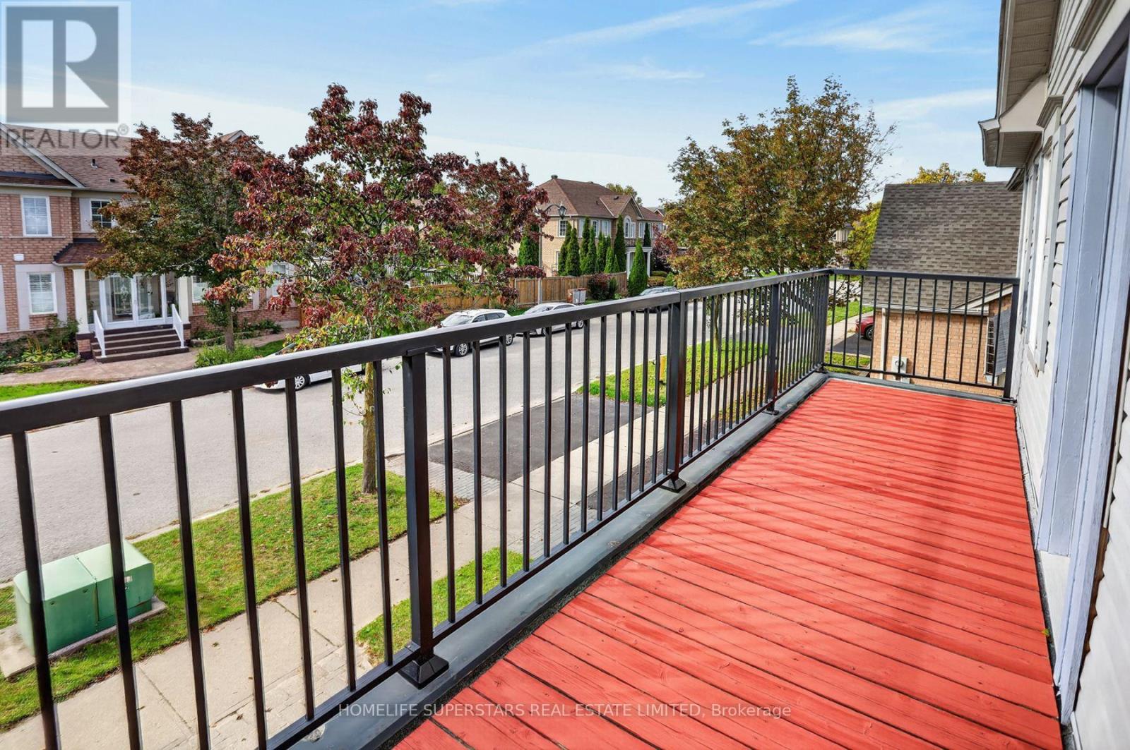 29 WESTACOTT CRESCENT - 8