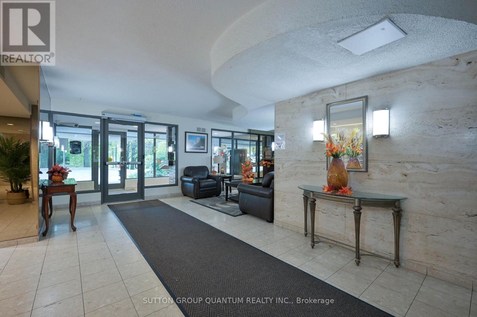 Ph04- 3100 Kirwin Avenue, Mississauga, ON photo 3