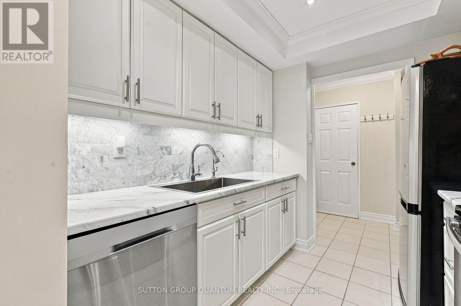 Ph04- 3100 Kirwin Avenue, Mississauga, ON photo 9