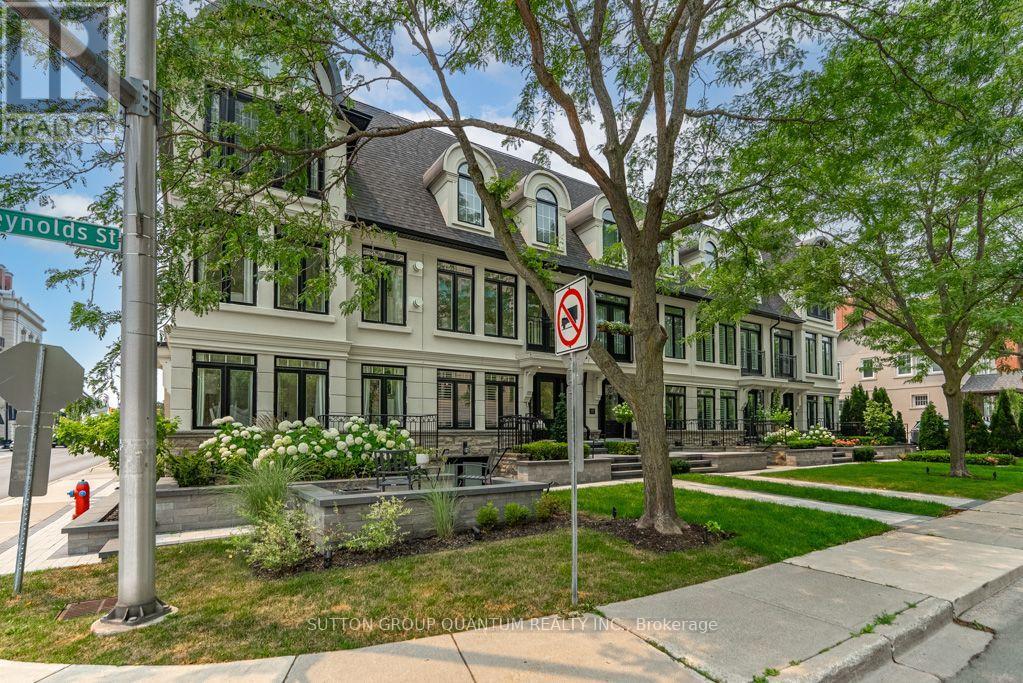 146 Reynolds Street, Oakville, ON photo 2