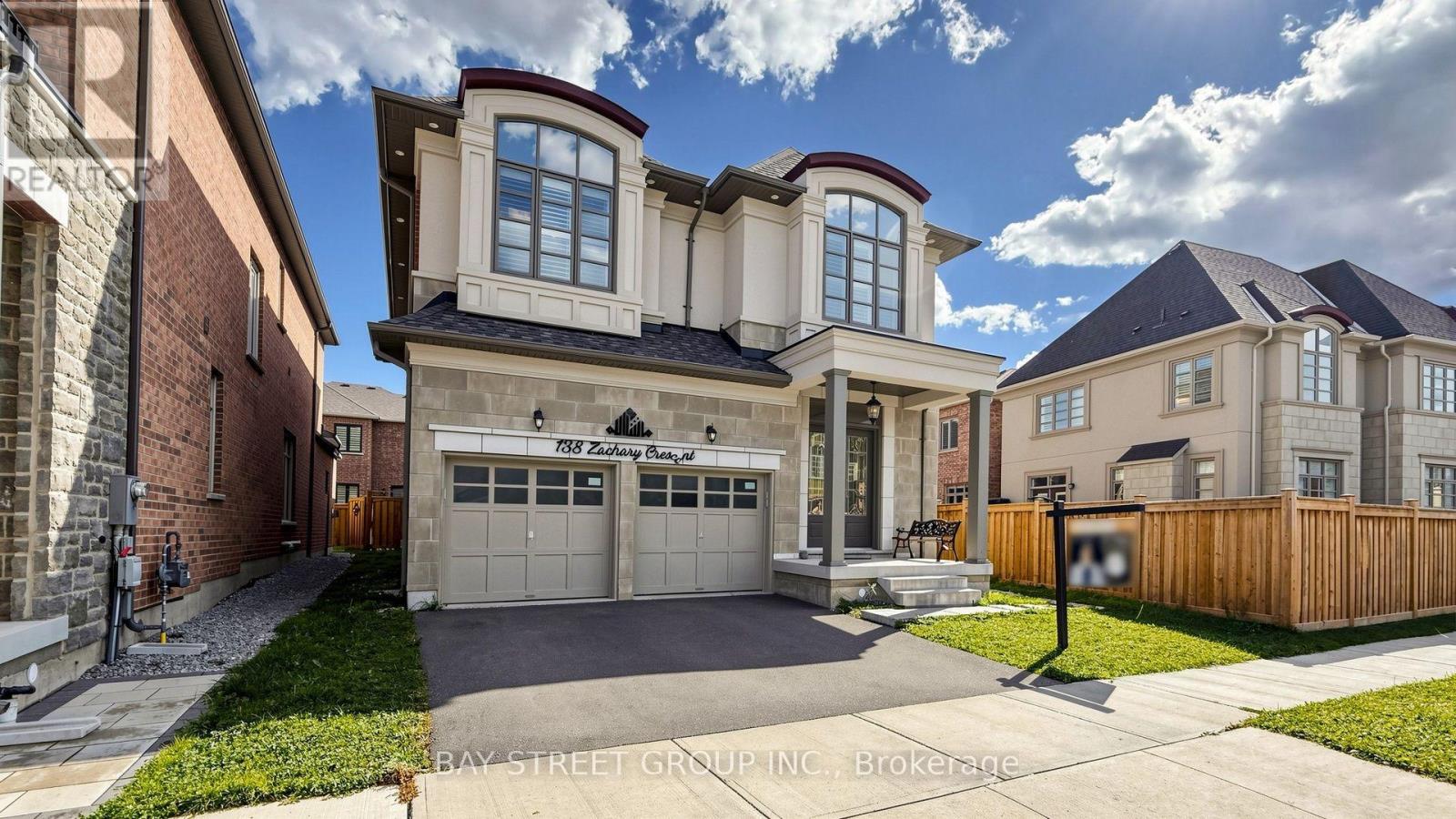 138 Zachary Crescent, Oakville, ON
