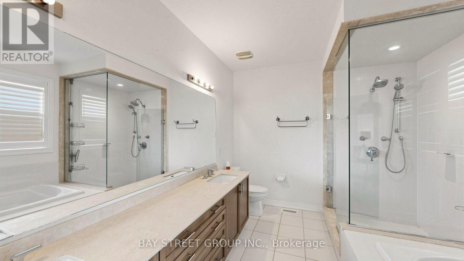 138 Zachary Crescent, Oakville, ON photo 28