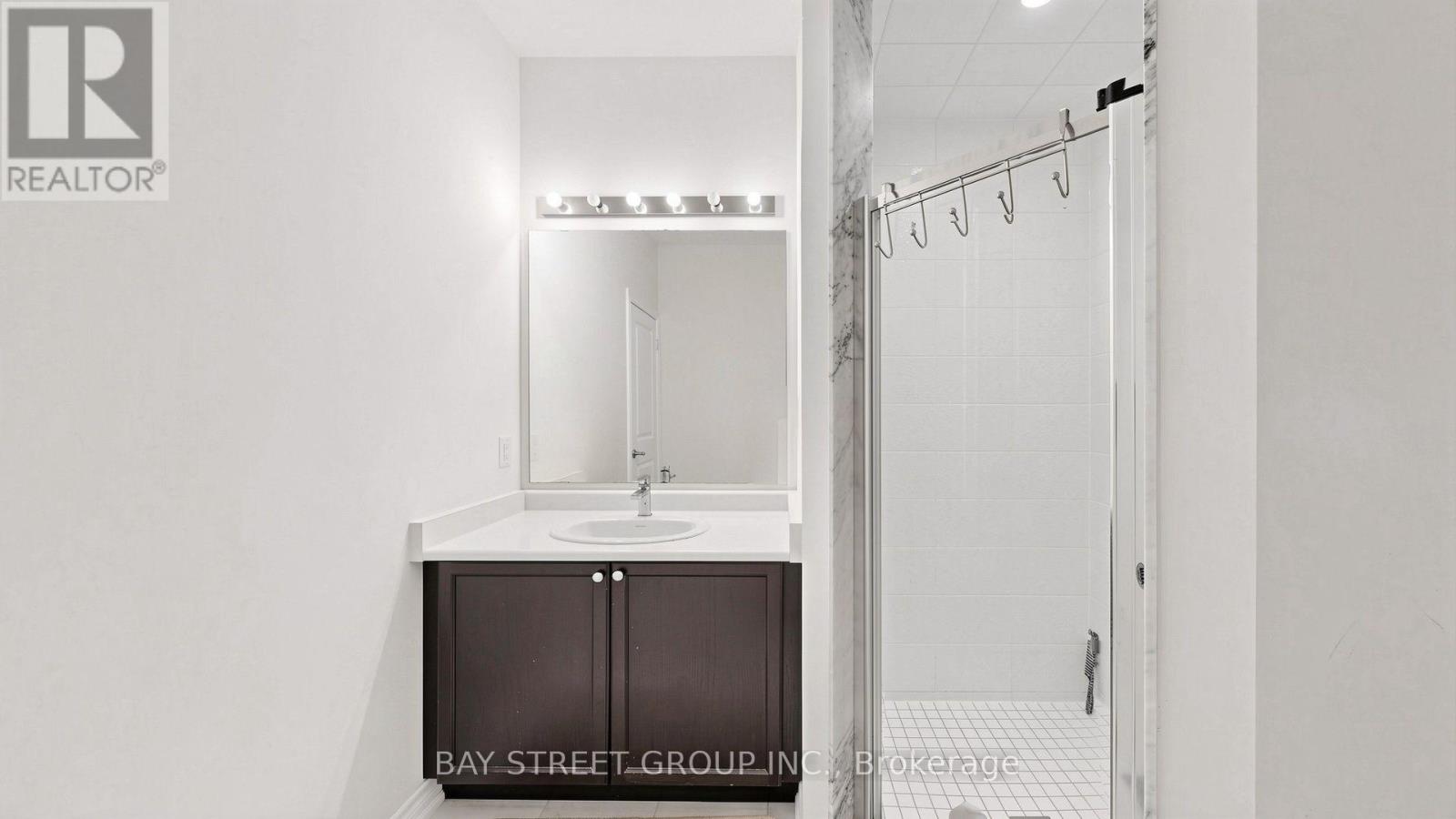 138 Zachary Crescent, Oakville, ON photo 31