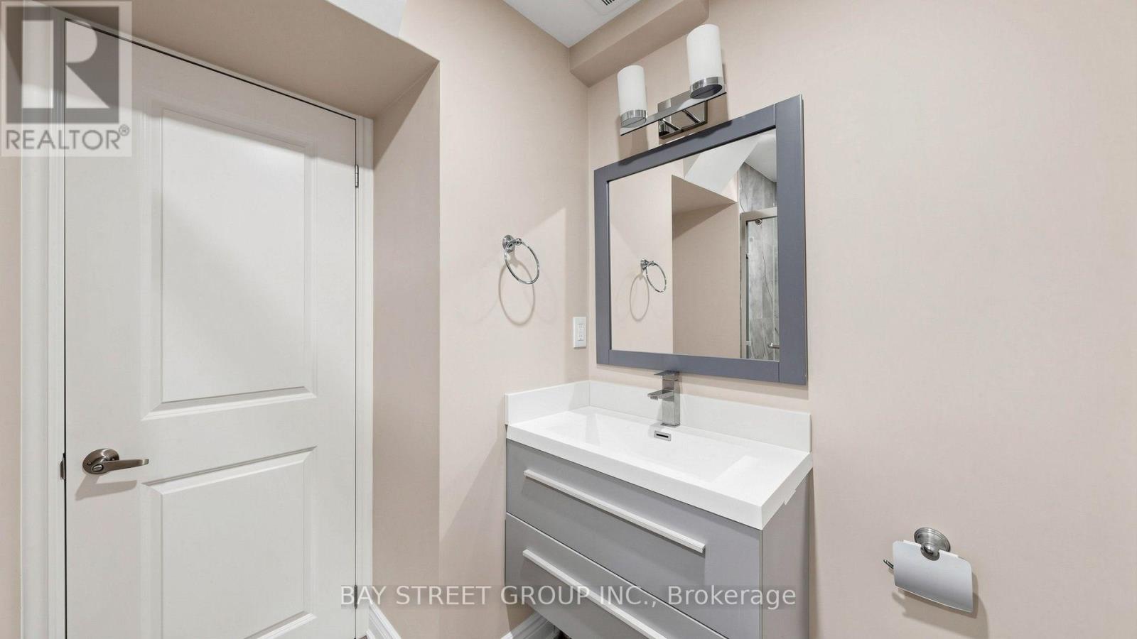 138 Zachary Crescent, Oakville, ON photo 47