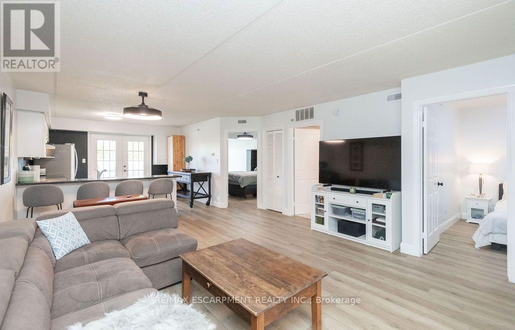 1480 Bishops Gate — photo 7