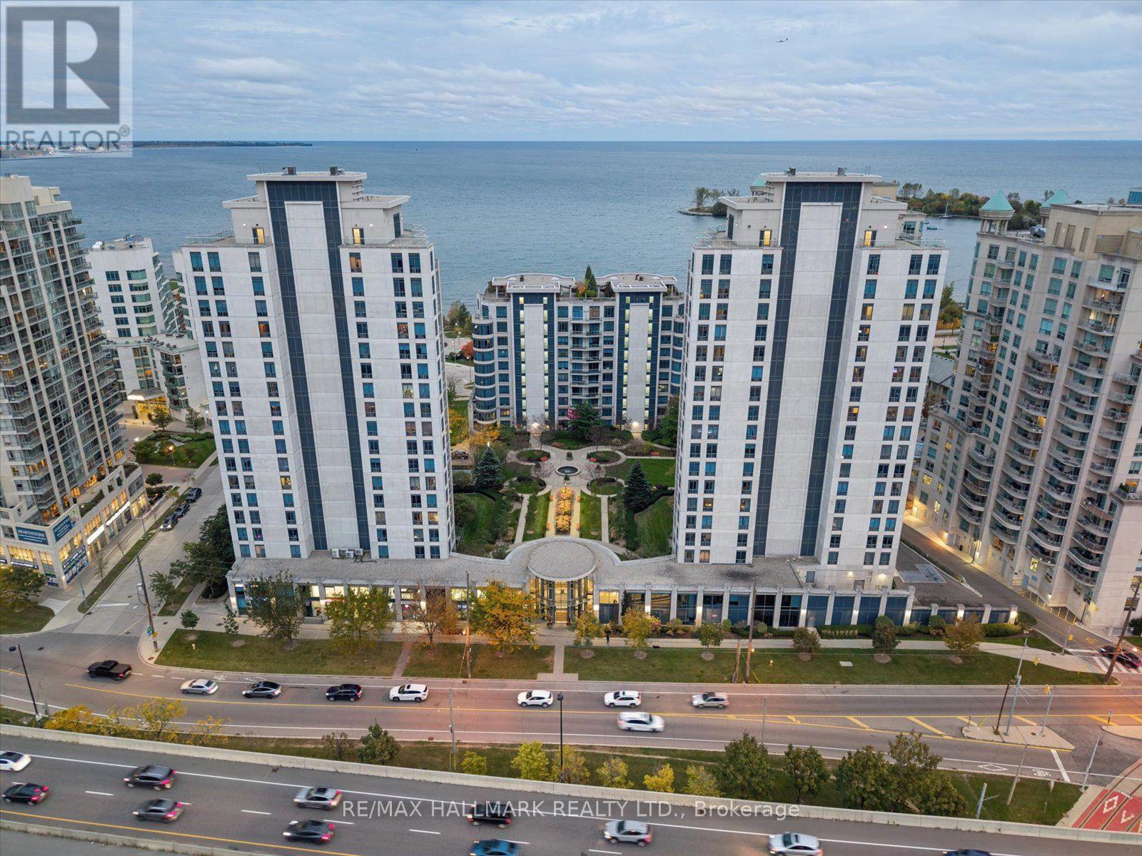 105- 2087 Lake Shore Boulevard West, Toronto, ON