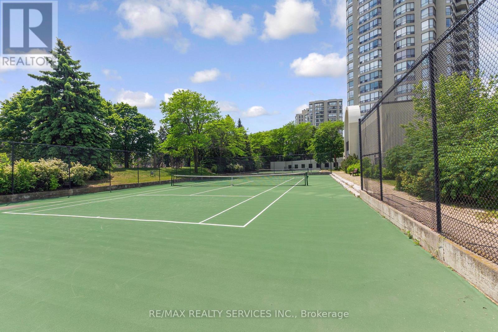 709- 22 Hanover Road, Brampton, ON photo 33