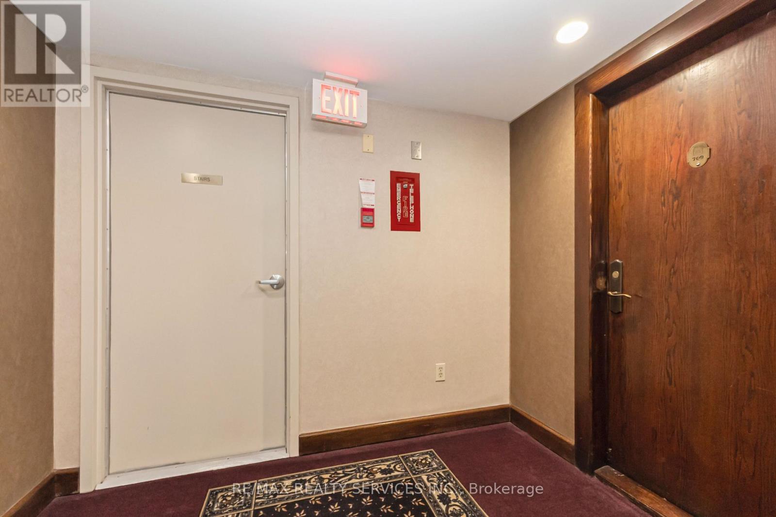 709- 22 Hanover Road, Brampton, ON photo 4