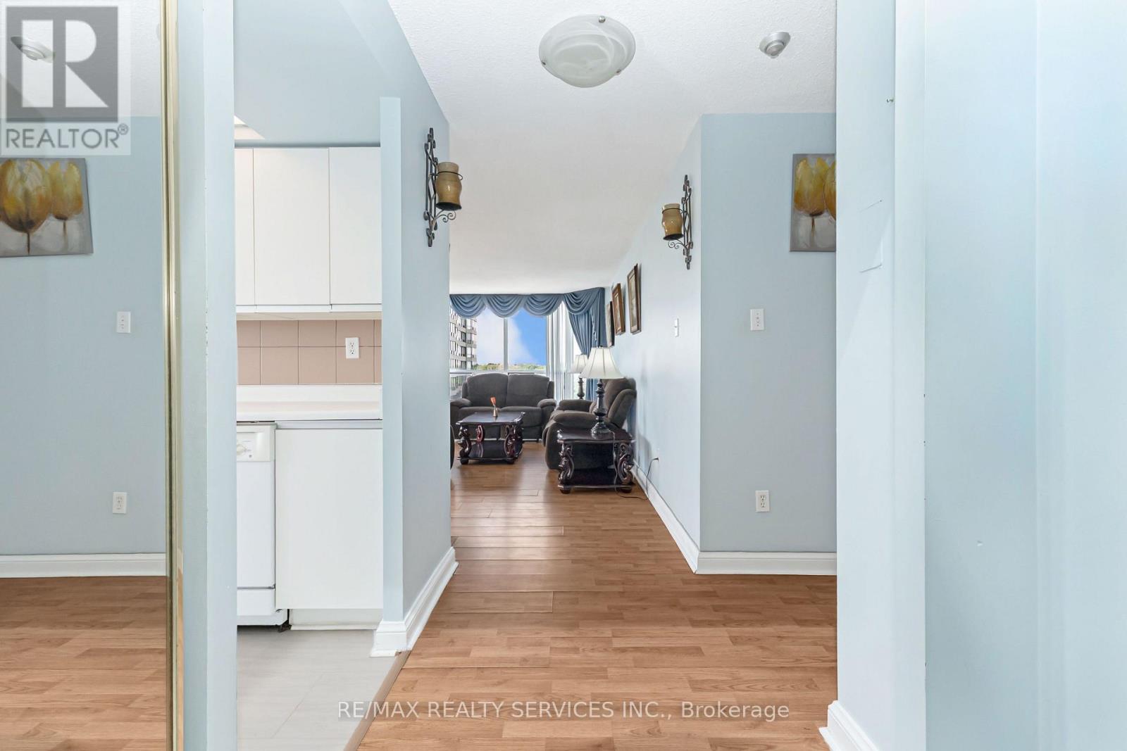 709- 22 Hanover Road, Brampton, ON photo 6
