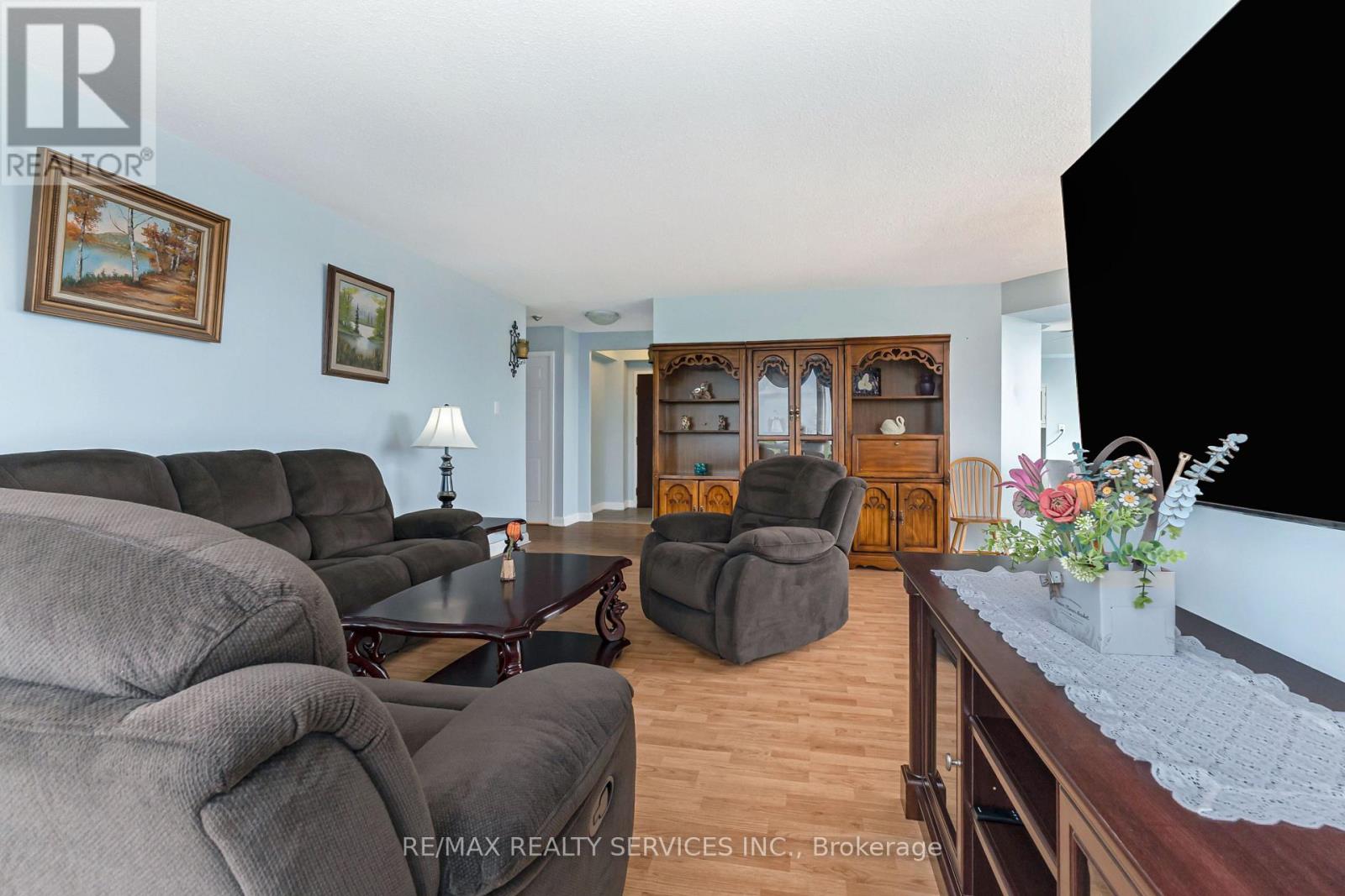 709- 22 Hanover Road, Brampton, ON photo 7