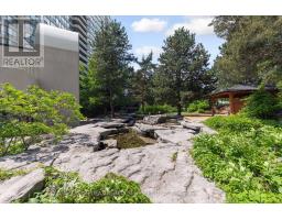 709 - 22 Hanover Road, Brampton, ON L6S5K7 Photo 36