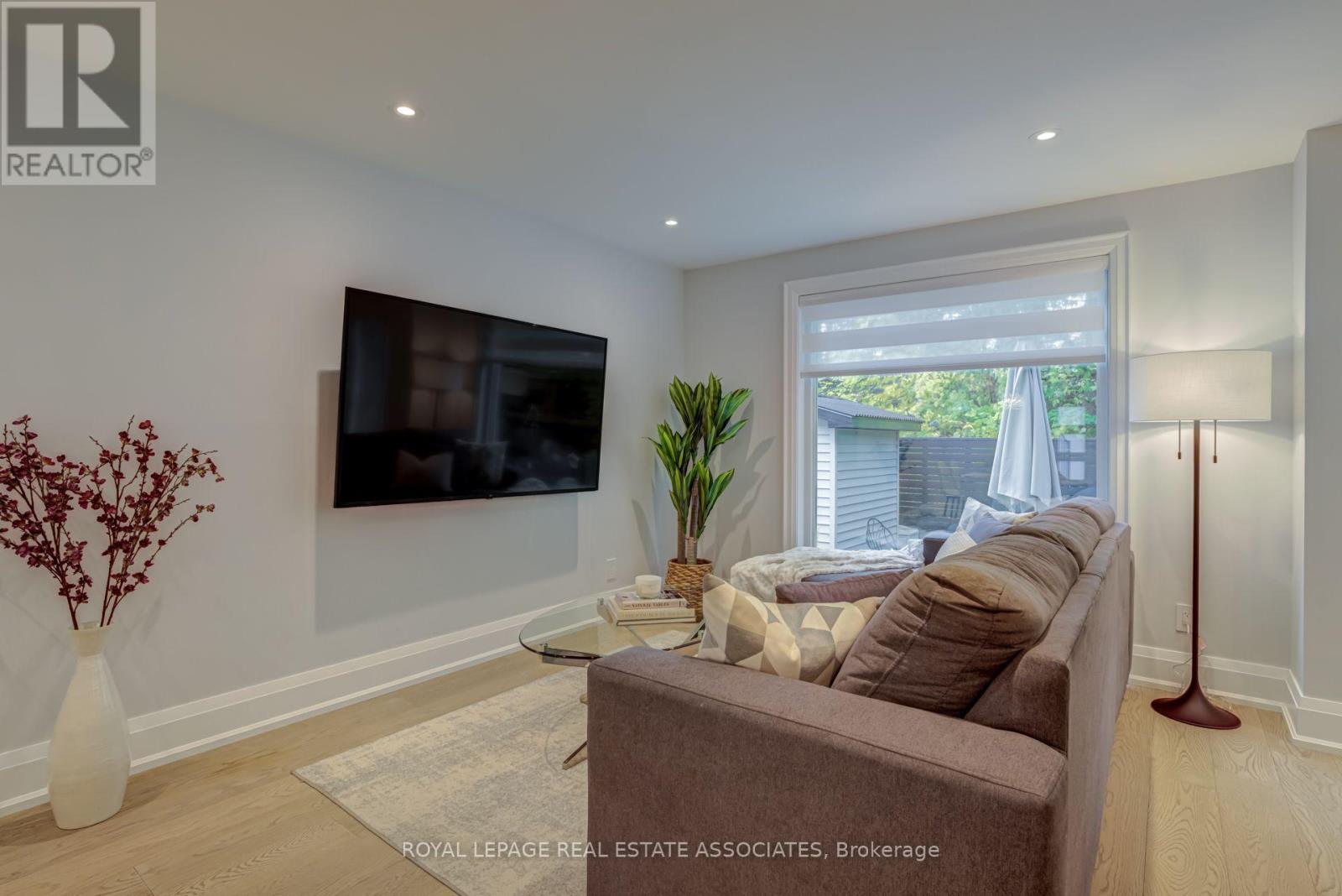 889 Sweetwater Crescent, Mississauga, ON photo 13