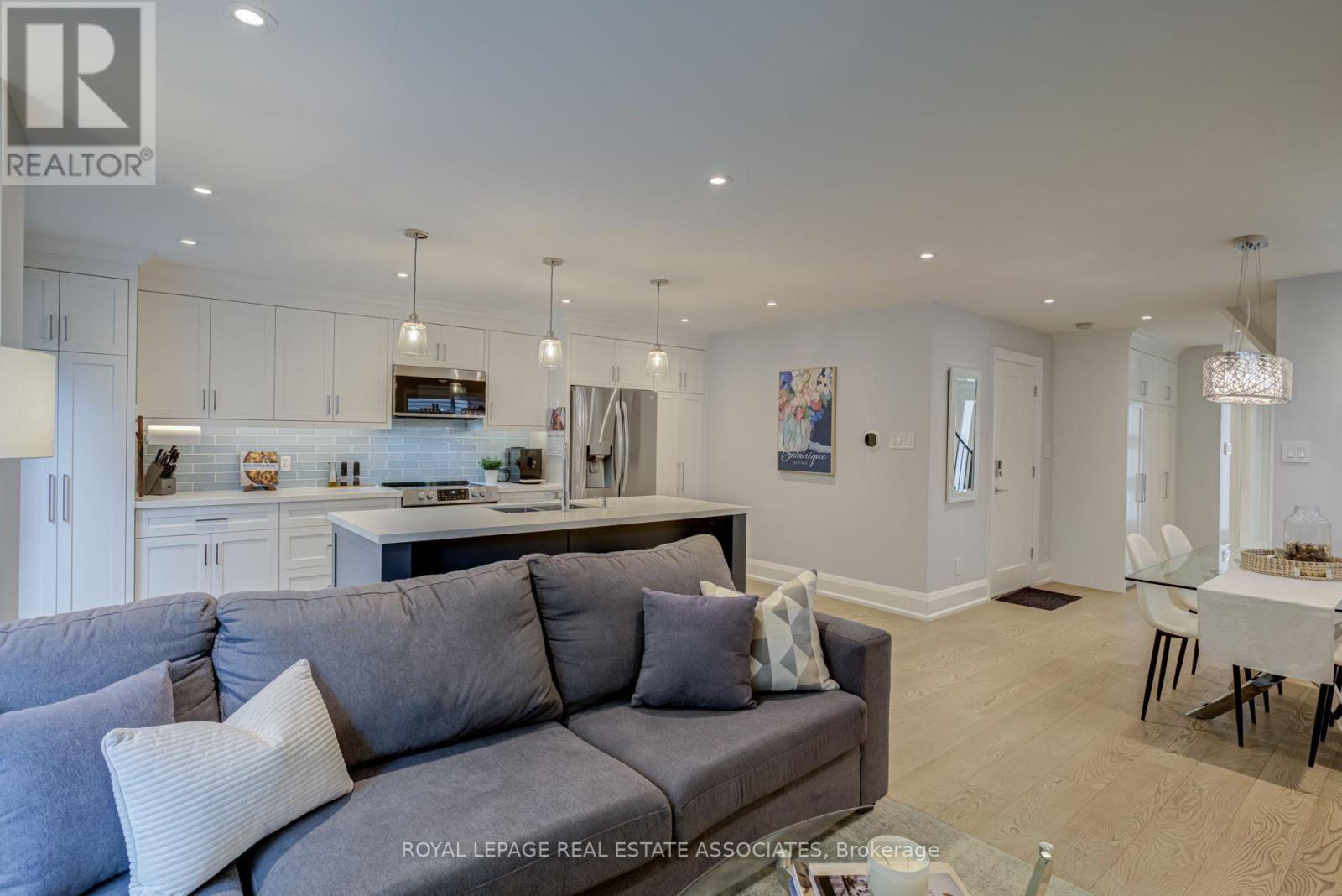 889 Sweetwater Crescent, Mississauga, ON photo 15
