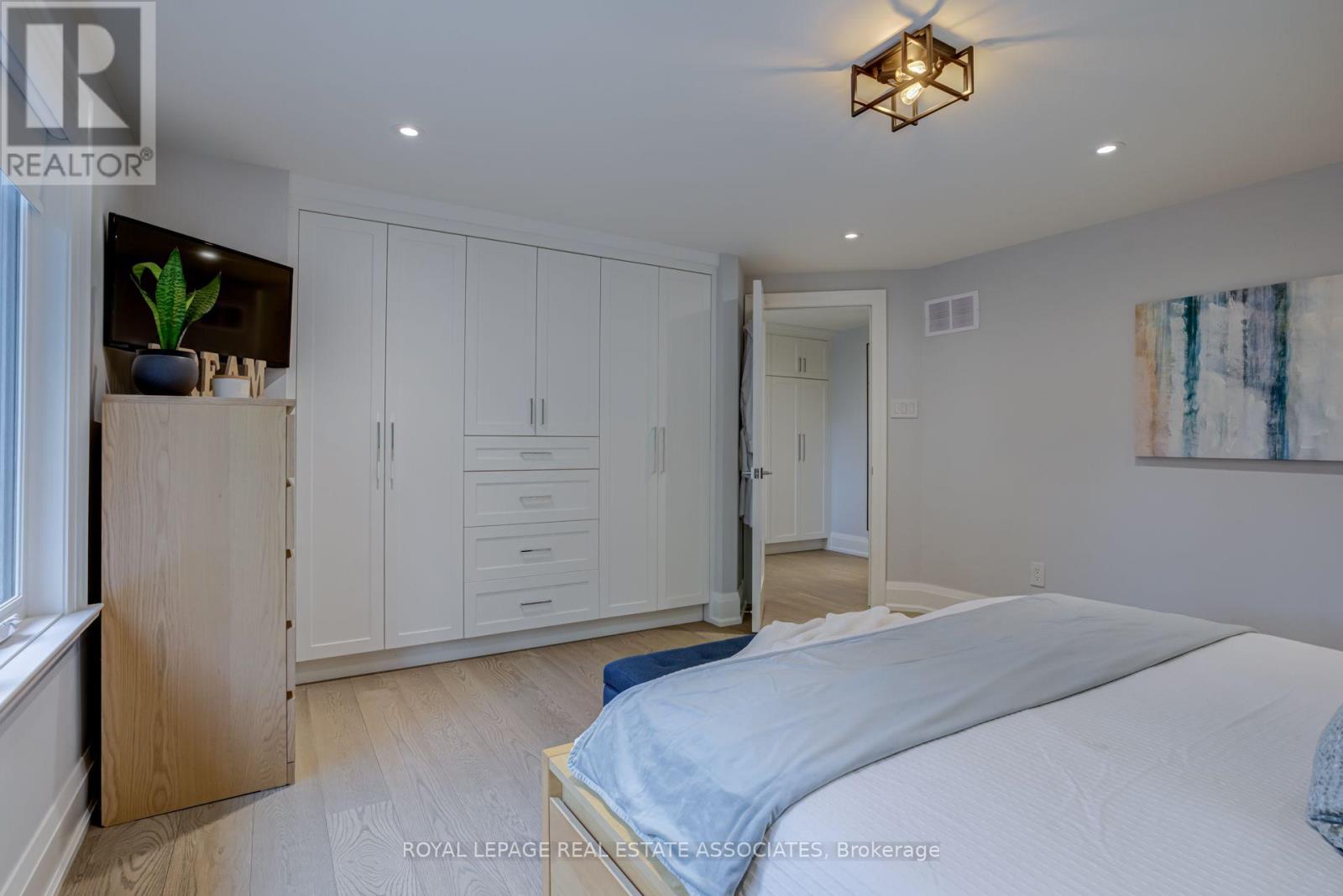 889 Sweetwater Crescent, Mississauga, ON photo 21
