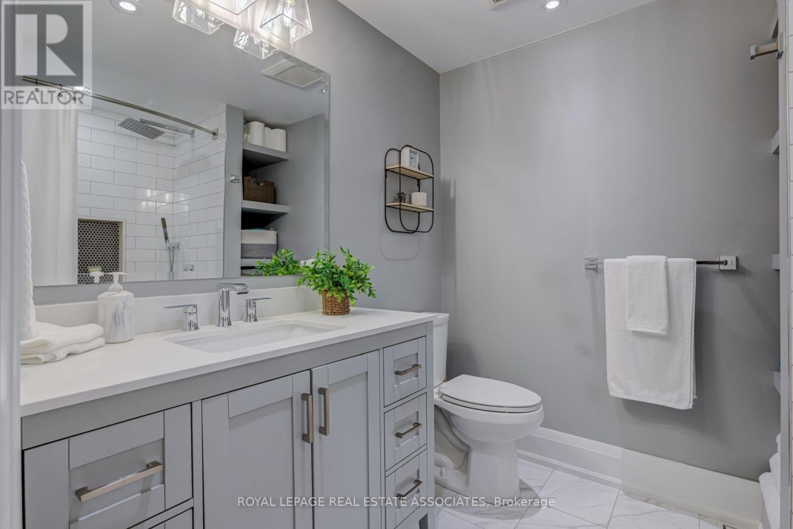889 Sweetwater Crescent, Mississauga, ON photo 26
