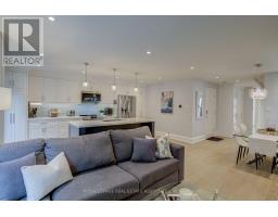 889 Sweetwater Crescent, Mississauga, ON L5H4A7 Photo 15
