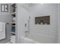 889 Sweetwater Crescent, Mississauga, ON L5H4A7 Photo 27