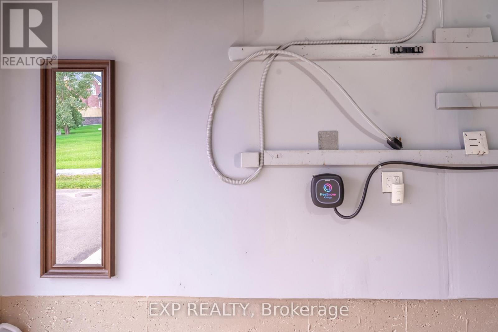 105 Powell Road, Brantford, ON photo 30