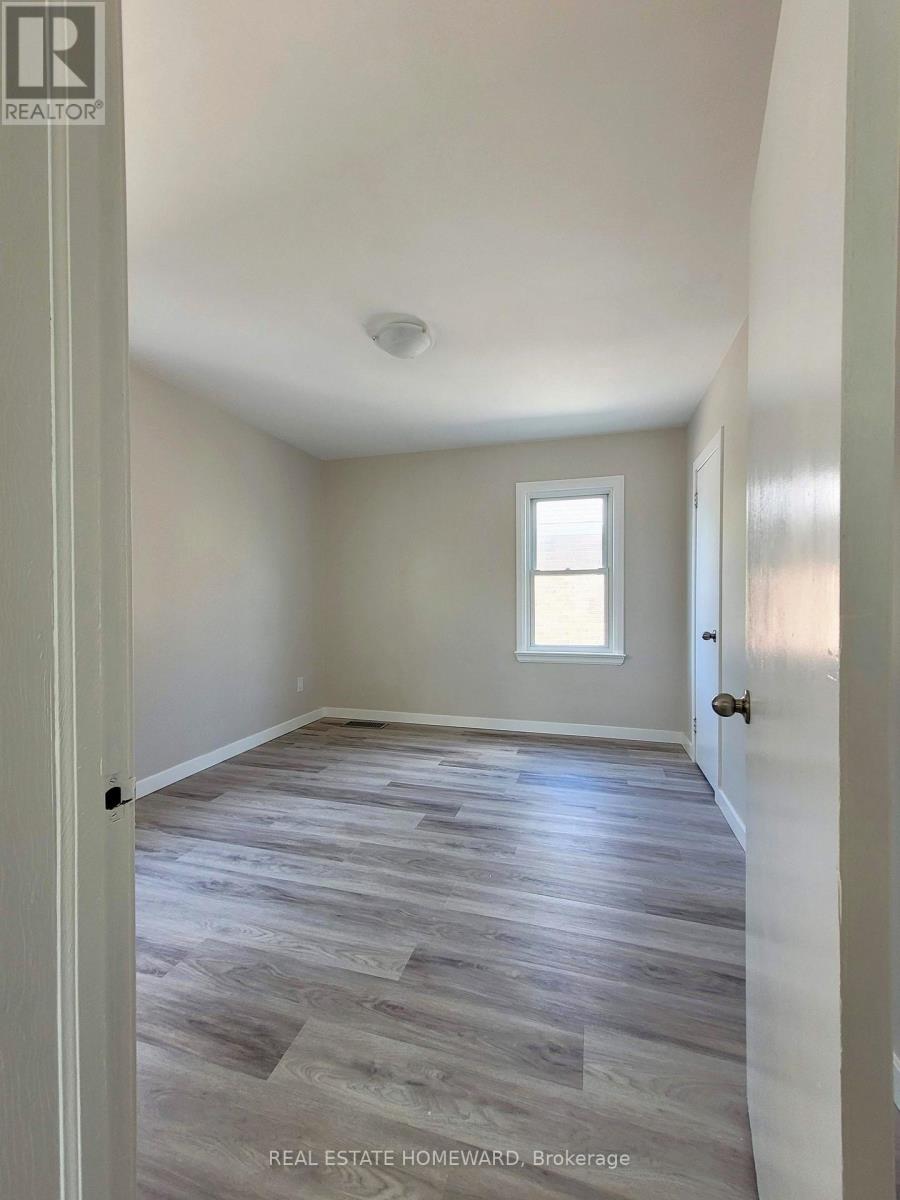228 East 25th Street, Hamilton, ON photo 13